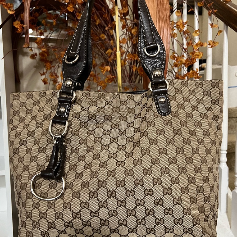 Gucci Beige and Black Monogram Shoulder Bag